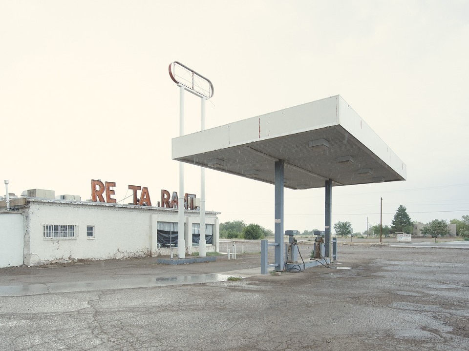 26 Gasoline Stations Domus